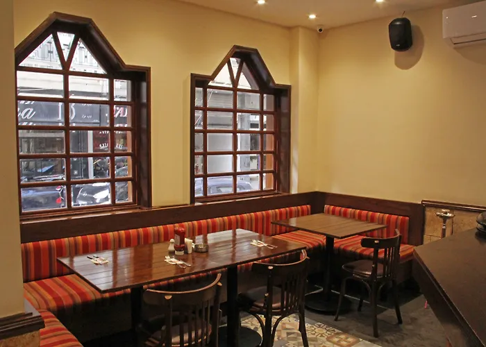 Cheap hotel: Marble Tower