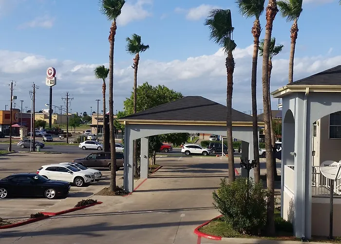 Cheap hotel: Texas Inn Downtown Mcallen