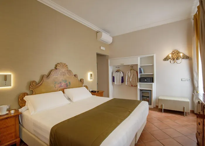 Hotel Jacuzzi: Hotel Mozart
