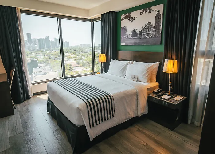 4 star hotel: 1898 Hotel Colonia En Las Filipinas