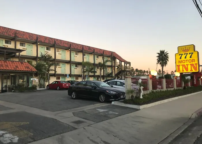 Resort: 777 Motor Inn