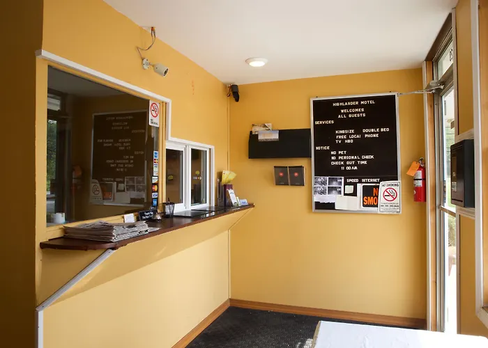 Motel: Highlander Motel