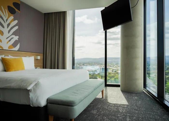 Crowne Plaza By Ihg