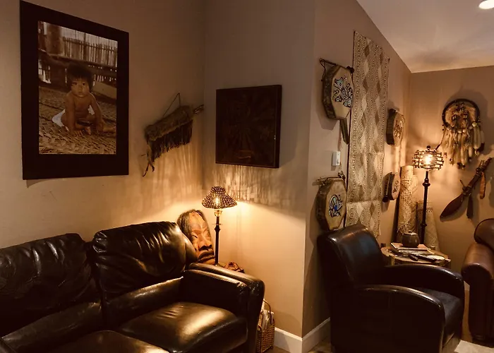 Family Hotel: The Fraser River'S Edge B&B Lodge
