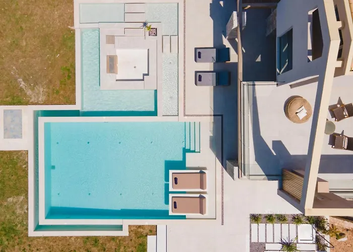 Luxury hotel only: Allure Wellness Retreat
