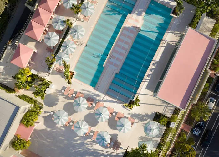  Goodtime , Miami Beach A Tribute Portfolio