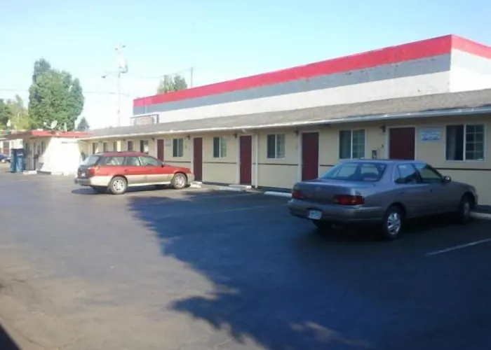 Motel: Aaron Motel