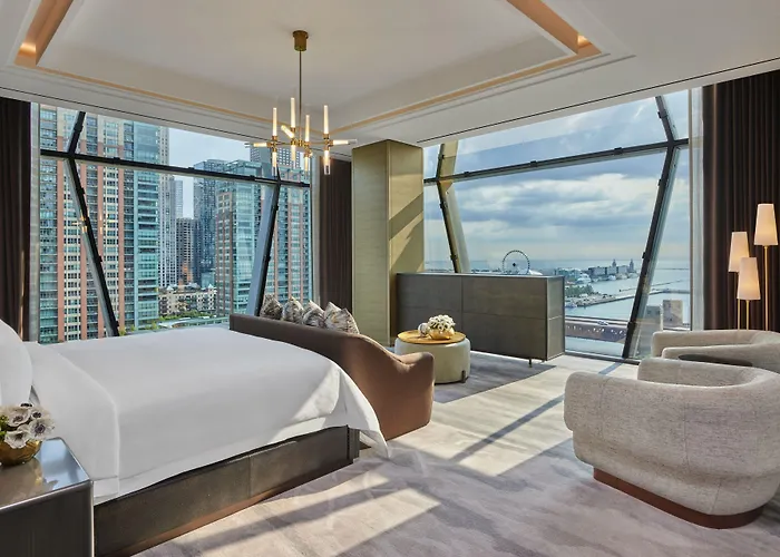 Hotel with view: The St. Regis Chicago