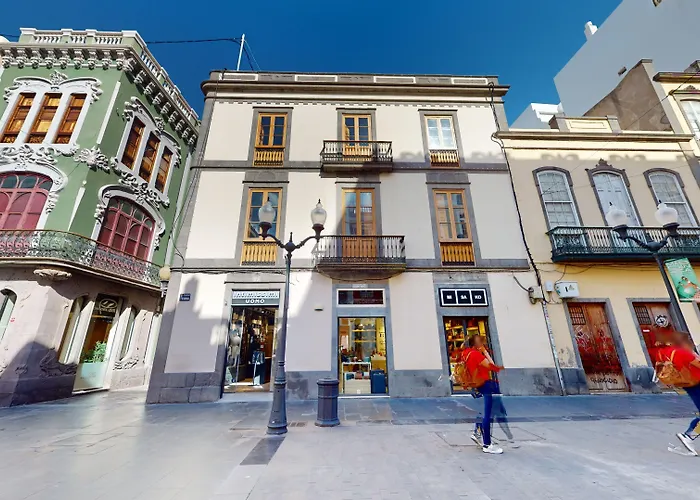Triana Rooms EH