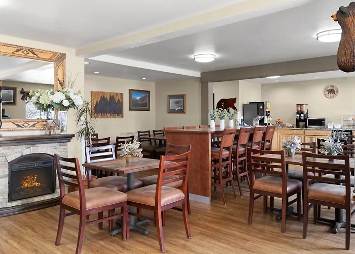 Golf hotels Super 8 By Wyndham Kalispell Glacier National Park