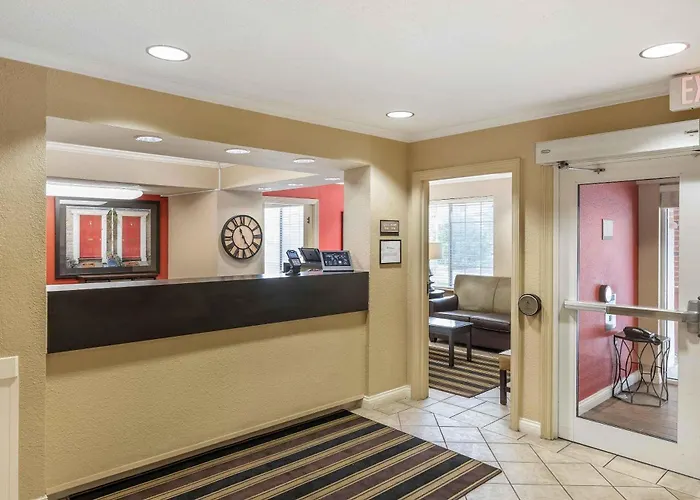 Kid friendly hotel Extended Stay America Suites - Milwaukee - Brookfield