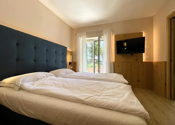 3 star hotel: Centro Vacanze La Limonaia