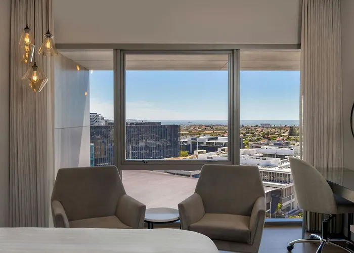 Cape Town Marriott Crystal Towers