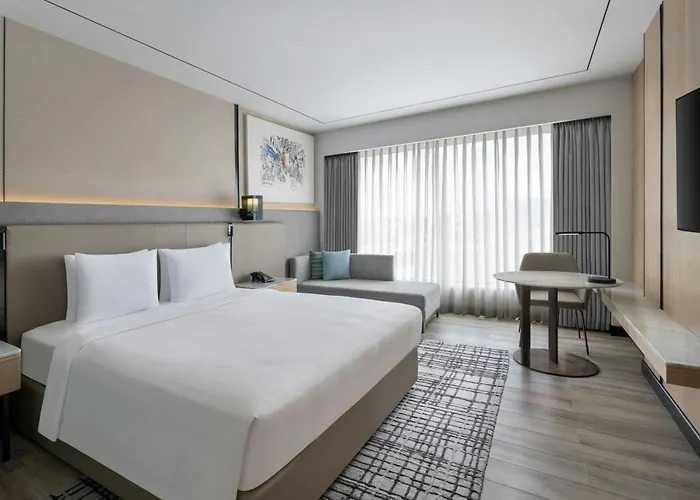 Courtyard By Marriott Mumbai International Airport