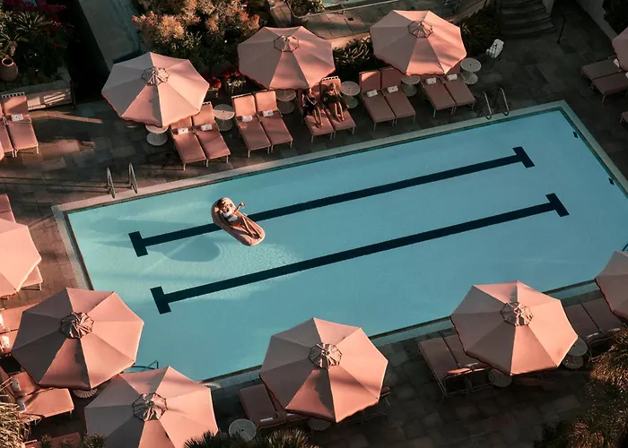 Jacuzzi hotel: Four Seasons Hotel Los Angeles At Beverly Hills