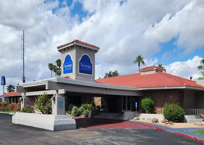 Pets Allowed Hotel Travelodge By Wyndham Phoenix North