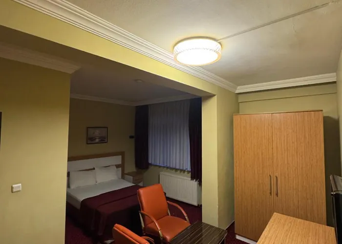Cheap hotel: Mina 1 Hotel