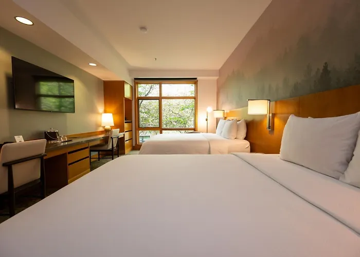 4 star hotel: Cedarbrook Lodge