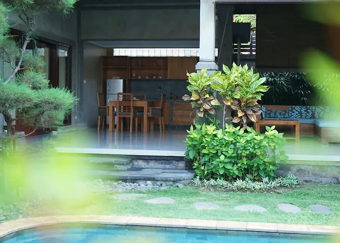 Trip to College Bali Aroma Exclusive s