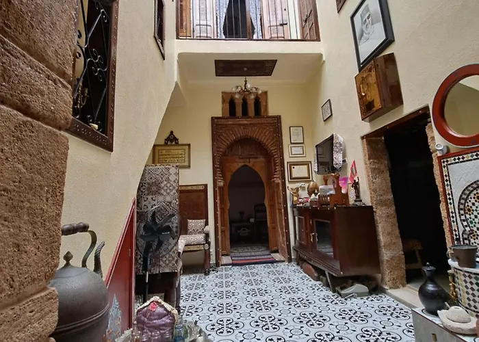 Hôtel de l'aéroport: Dar Si Hmed