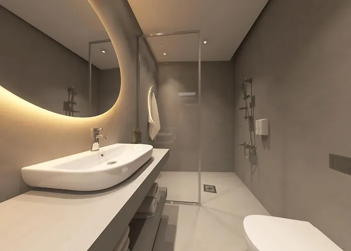 Central hotel: Xenophon Hotel