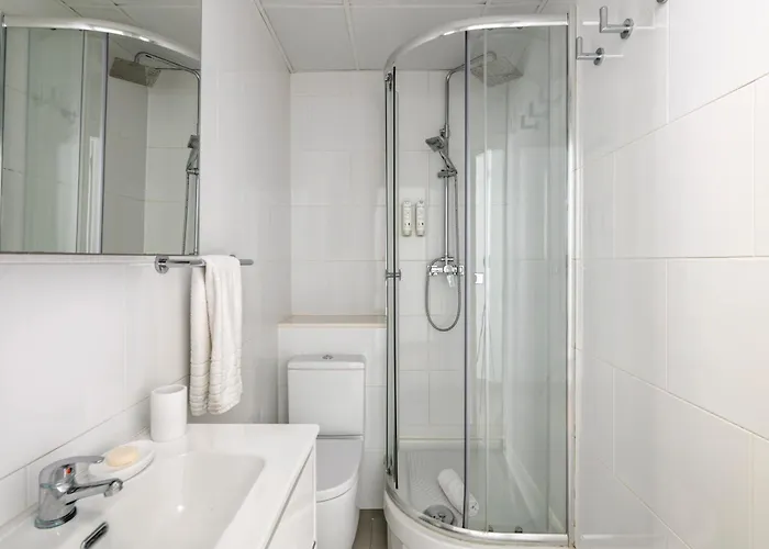 Hotel near College: Aspasios Rambla Catalunya Apartments