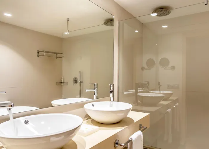 Ping Pong hotel: Viva Eden Lago