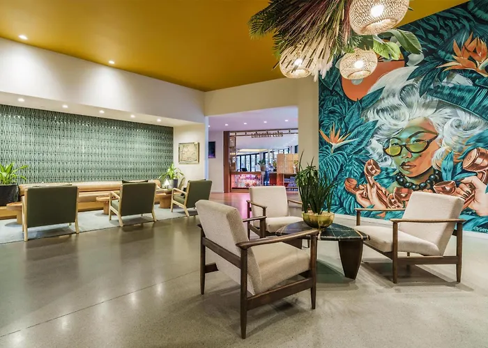 Golf hotel: Flamingo Resort & Spa Santa Rosa Sonoma, Tapestry By Hilton