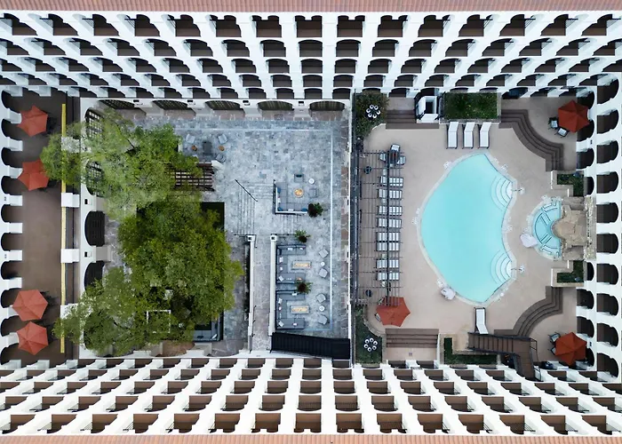 Doubletree By Hilton Austin