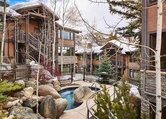 Hotel with Tennis: Aspenwood - Coraltree Residence Collection