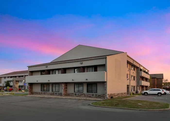 Resort: Comfort Inn & Suites Indianapolis Northwest - College Park