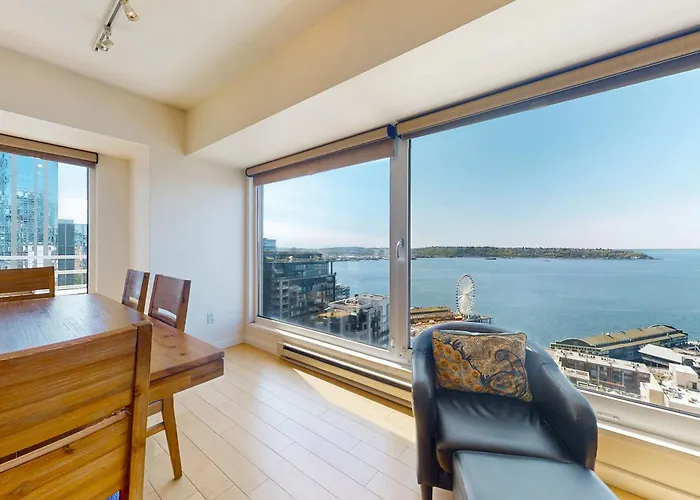 Apartment: Newmark Bayview Luxury Suite