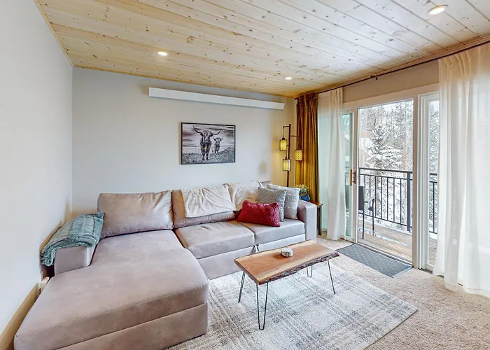 Villa: Scandinavian Lodge 203