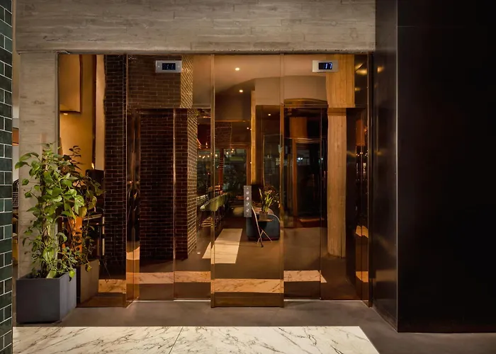 Hotel near College: Hotel Hendricks