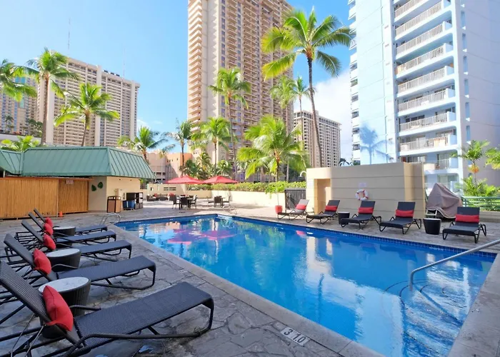Beach hotel: Ramada Plaza By Wyndham Waikiki