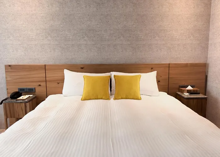 Luxury hotel only: In Joy Hotel