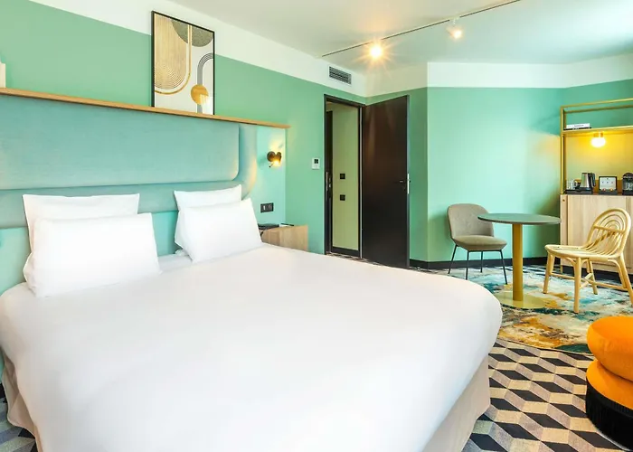 Hôtel romantique: Le Splendid Hotel Lac D'Annecy - Handwritten Collection