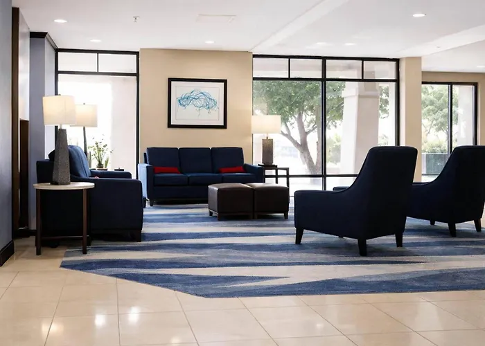 Comfort Inn & Suites East