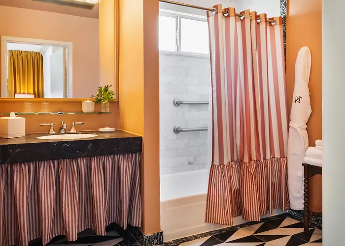 Cheap hotels Maison 140 Beverly Hills
