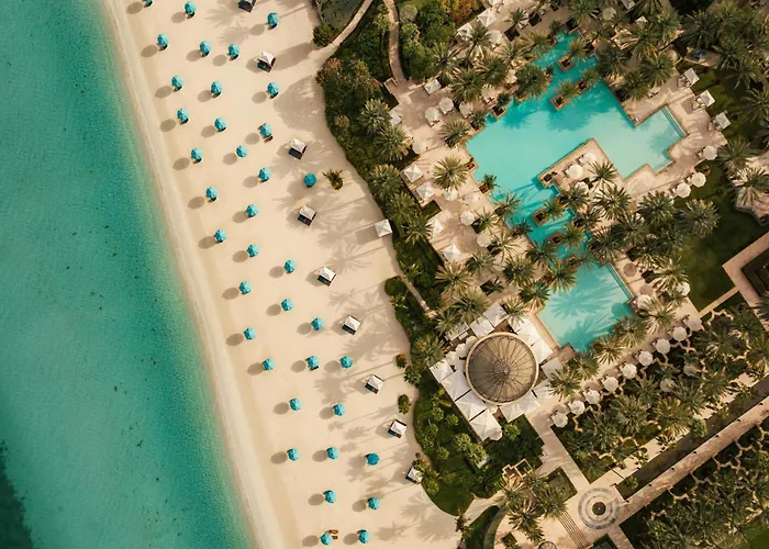 Beach hotel: One&Only Royal Mirage Resort Dubai