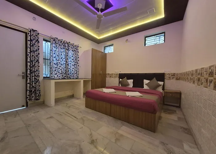 The Hostels Taj Street