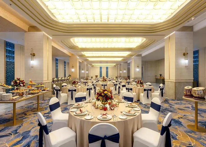 Hotel with Tennis: The Orchid Hotel Hinjewadi Pune