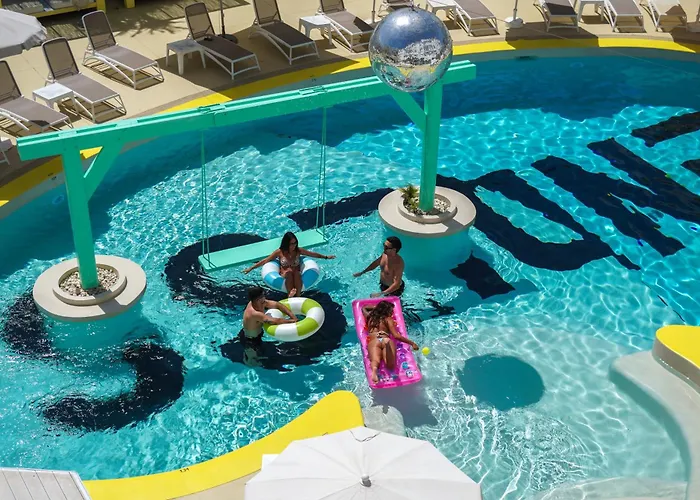 Endlss Beach & Disco Ibiza Adults Only