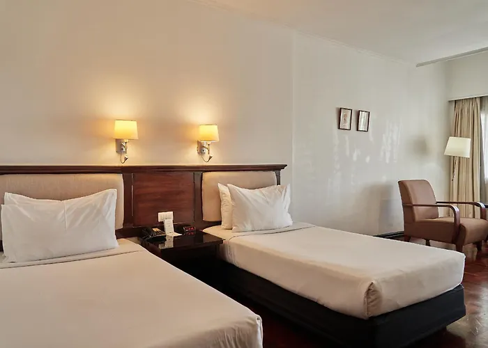 Central hotel: Le Charme Vientiane Hotel