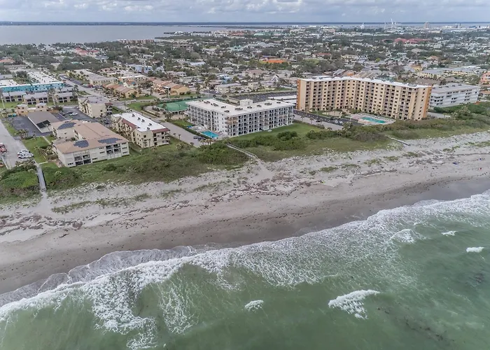 Hotel: Cape Winds 204