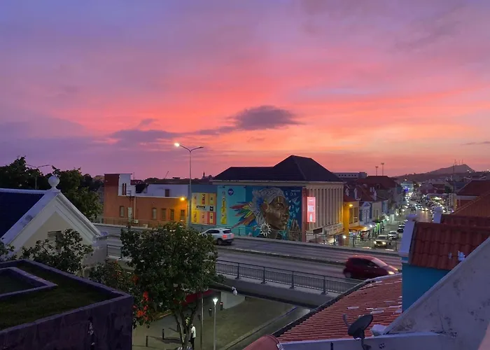  Curacao Suites