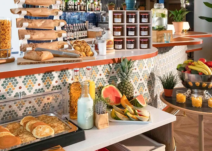 Family Hotel: Novotel Suites Nice Airport