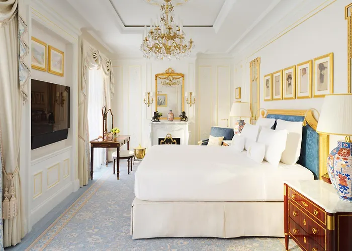  Ritz London
