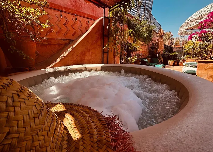 Jacuzzi hotel: Riad Dar Al Assad