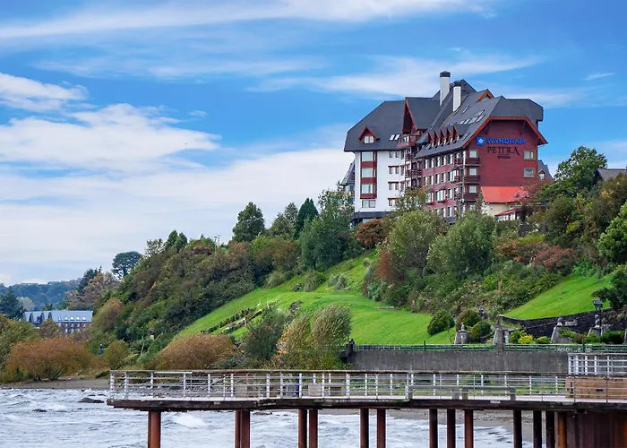 Central hotel: Wyndham Puerto Varas Pettra